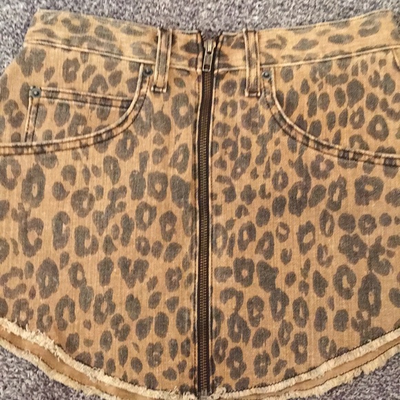 Current/Elliott Brown and Black Skater Mini Skirt - Picture 4 of 16